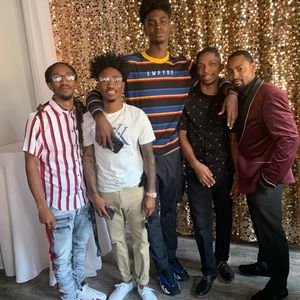 Meet your Posher, Ronnell